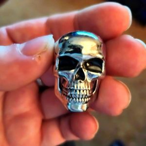 11.5 skull ring silver